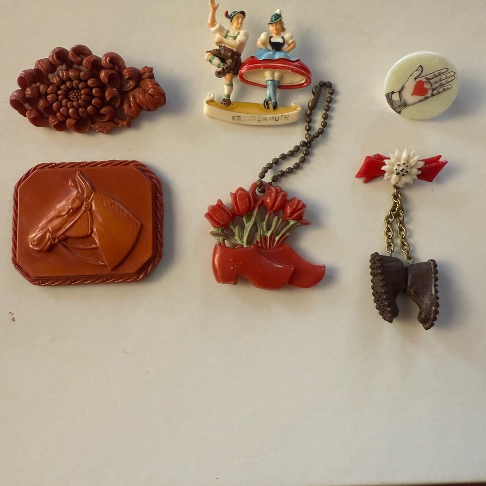 Vintage Brooch and Pin Bakelite Dutch Shoes and Celluloid Horse Head and Flower